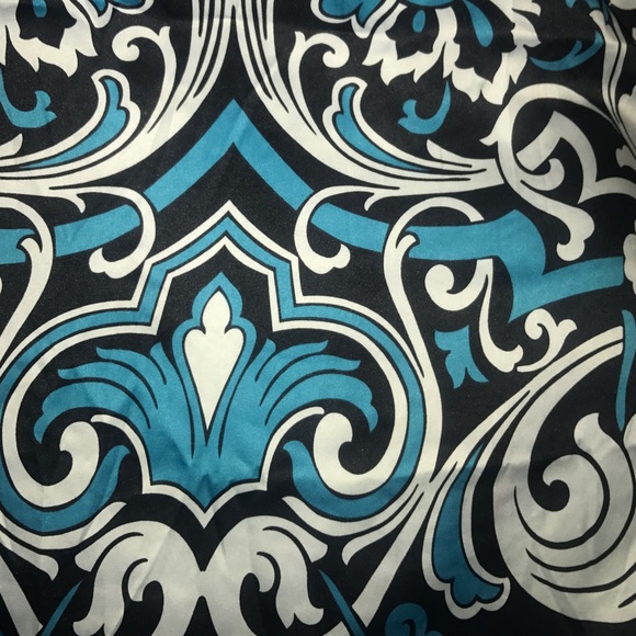 I.C.E BLUE HANDKERCHIEF PAISLEY PATTERN DRESS - Picture 4 of 5